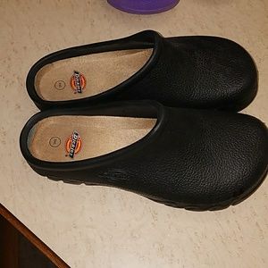 dickies clogs